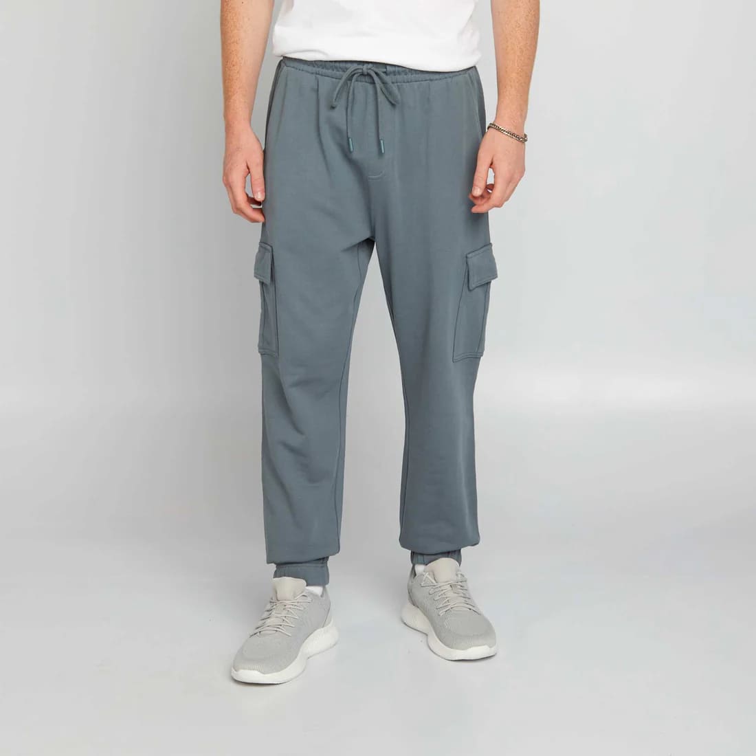 man-blue multipocket jogger pants